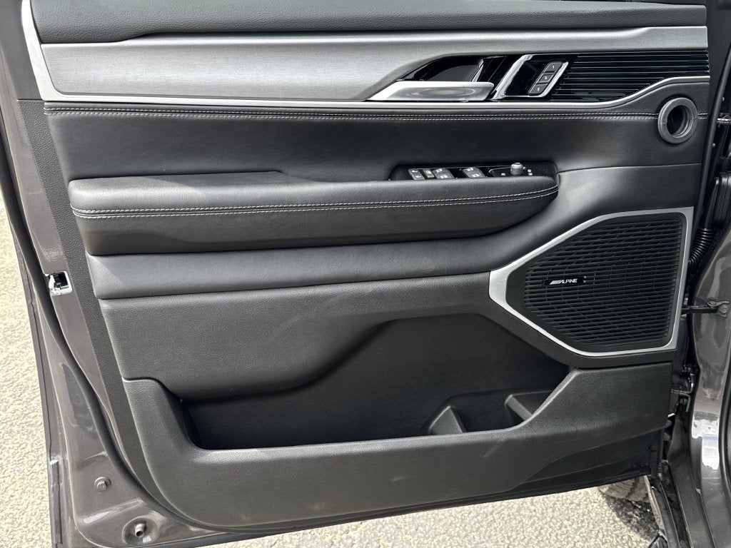 2026 Jeep Grand Wagoneer Limited Altitude