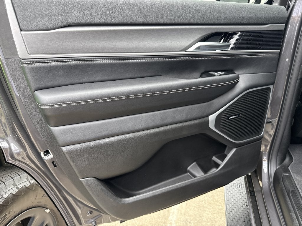 2026 Jeep Grand Wagoneer Limited Altitude