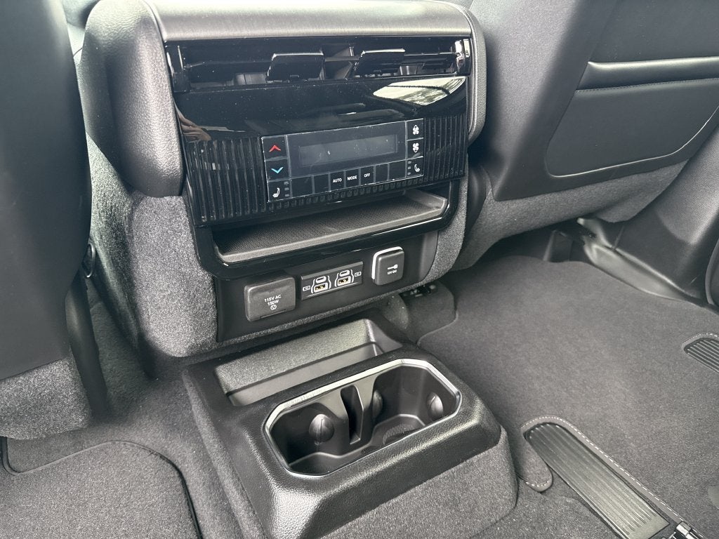 2026 Jeep Grand Wagoneer Limited Altitude
