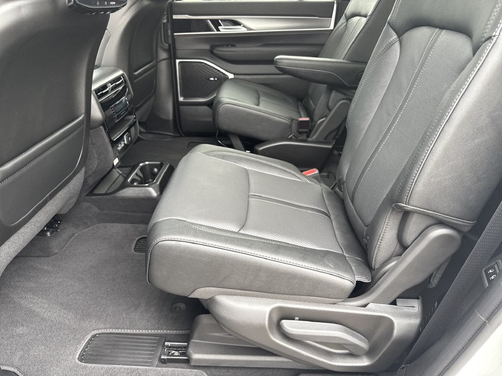 2026 Jeep Grand Wagoneer Limited Altitude