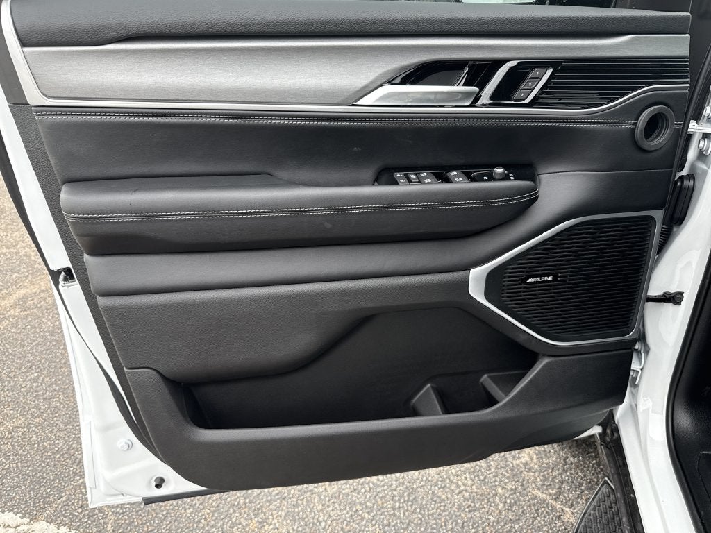 2026 Jeep Grand Wagoneer Limited Altitude