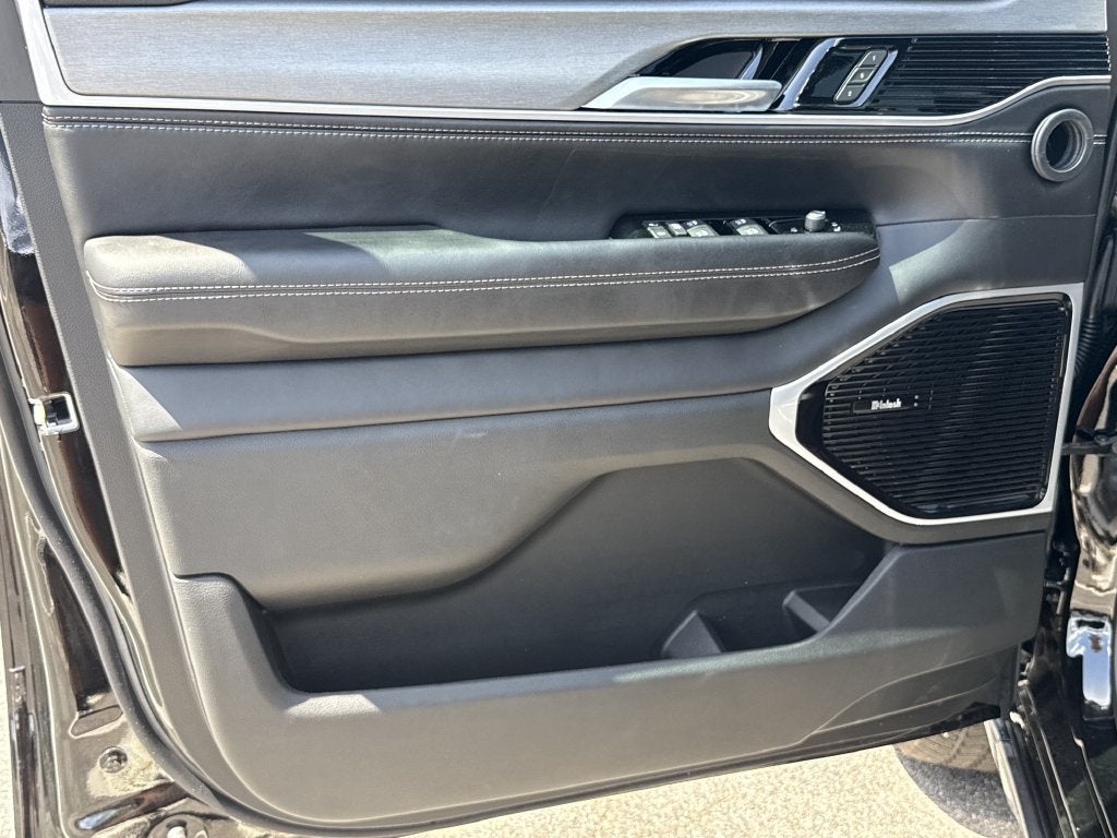 2026 Jeep Grand Wagoneer Limited Altitude