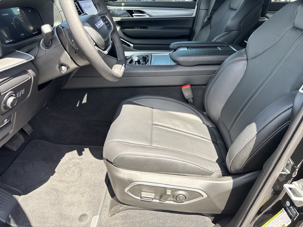 2026 Jeep Grand Wagoneer Limited Altitude