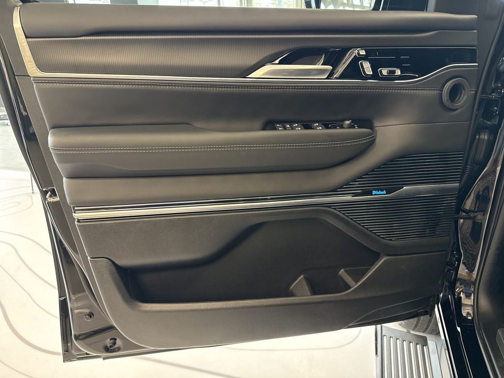 2026 Jeep Grand Wagoneer Summit Obsidian