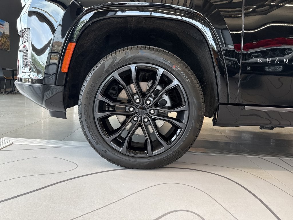 2026 Jeep Grand Wagoneer Summit Obsidian