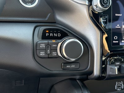 2027 RAM 1500 Big Horn/Lone Star
