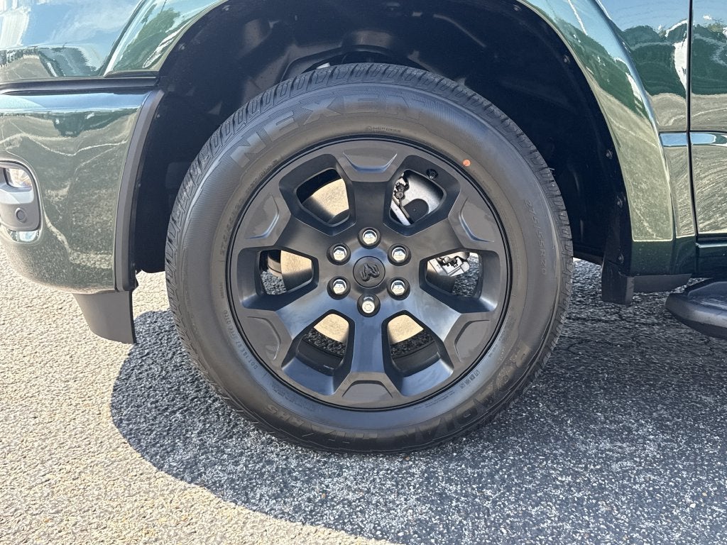 2027 RAM 1500 Big Horn/Lone Star