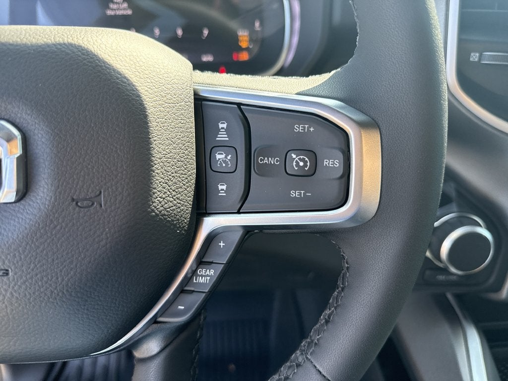 2027 RAM 1500 Big Horn/Lone Star