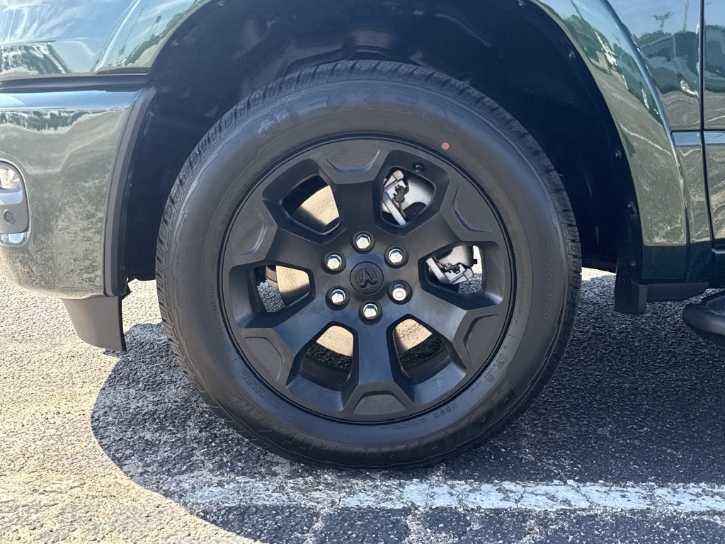 2027 RAM 1500 Big Horn/Lone Star