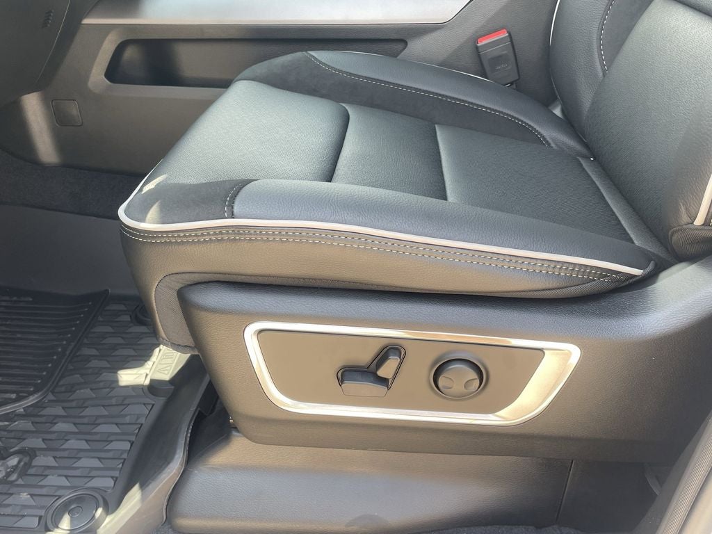 2026 RAM 1500 Laramie - Photo 12