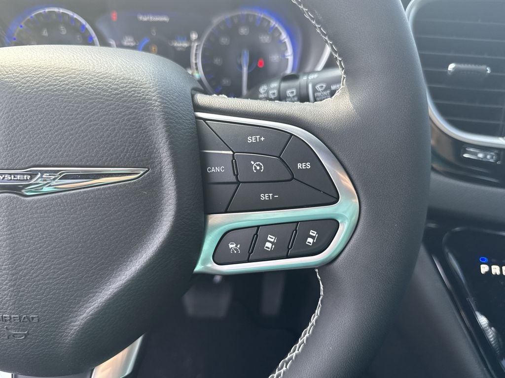 2026 Chrysler Voyager LX
