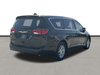 2026 Chrysler Voyager LX