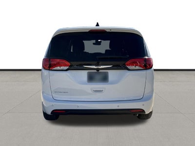 2026 Chrysler Voyager LX