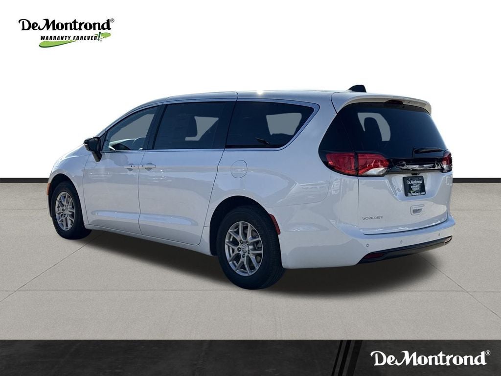 2026 Chrysler Voyager LX