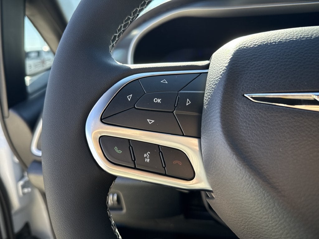 2026 Chrysler Voyager LX