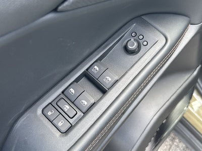 2027 Jeep Cherokee Overland