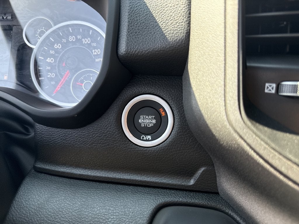 2026 RAM 1500 Express