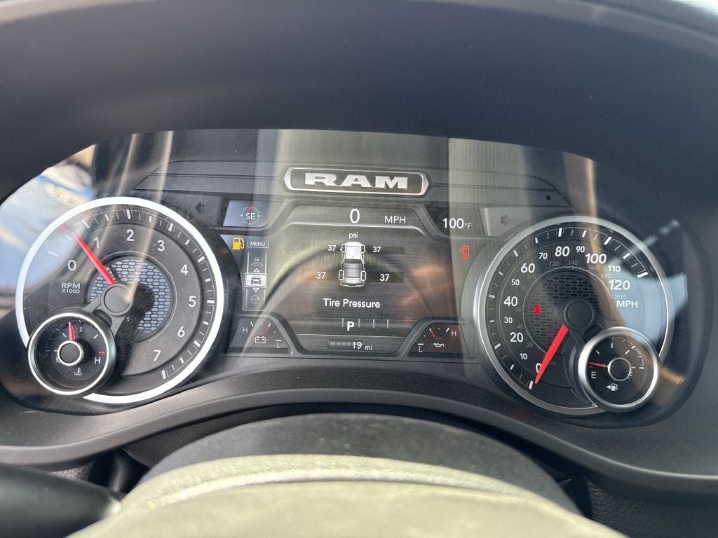 2026 RAM 1500 Express