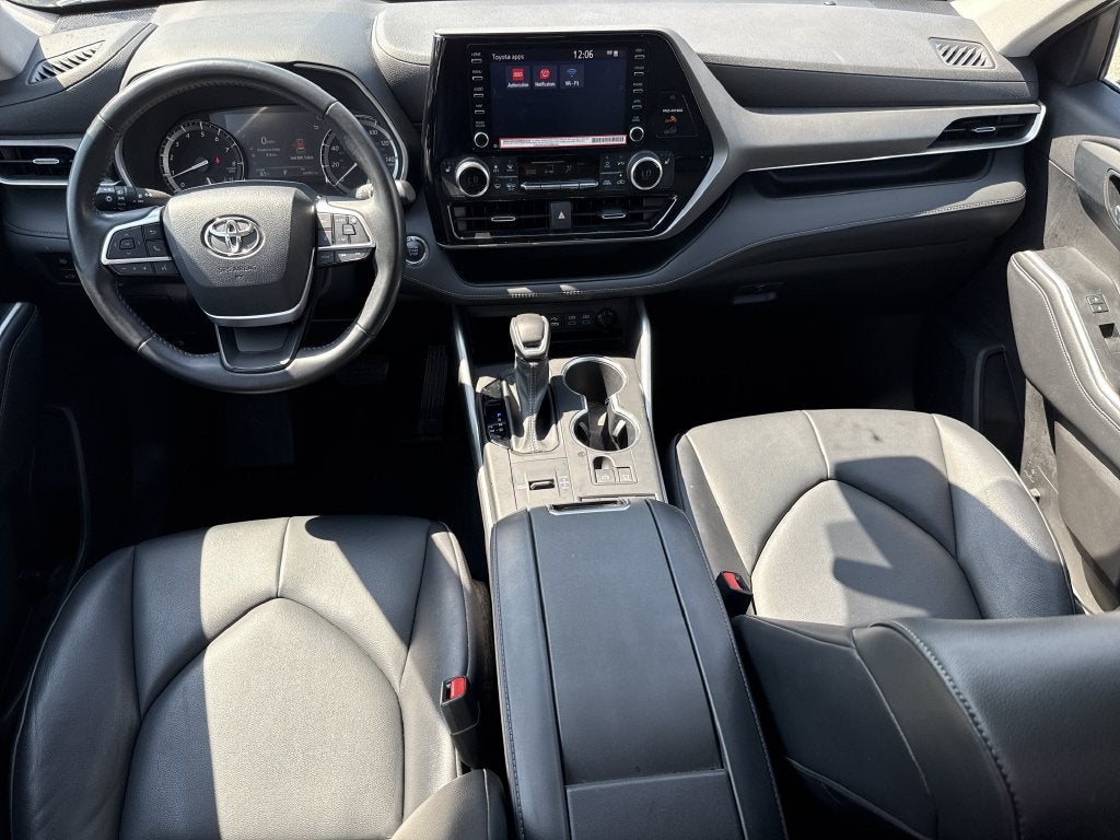 2022 Toyota Highlander XLE