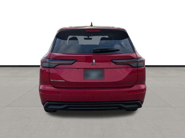 2025 Mitsubishi Outlander ES