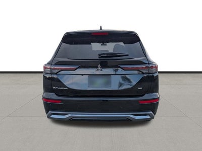 2026 Mitsubishi Outlander SE
