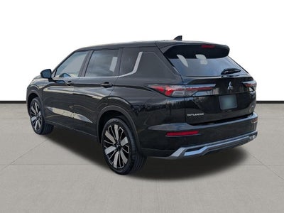 2026 Mitsubishi Outlander SE
