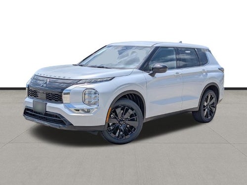 2026 Mitsubishi Outlander LE
