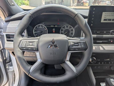 2026 Mitsubishi Outlander LE