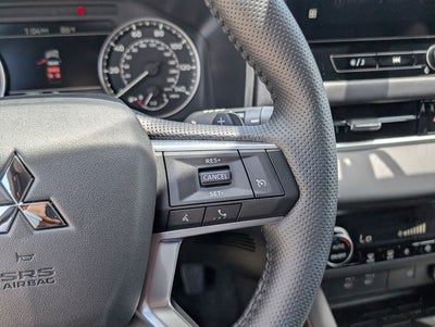 2026 Mitsubishi Outlander LE