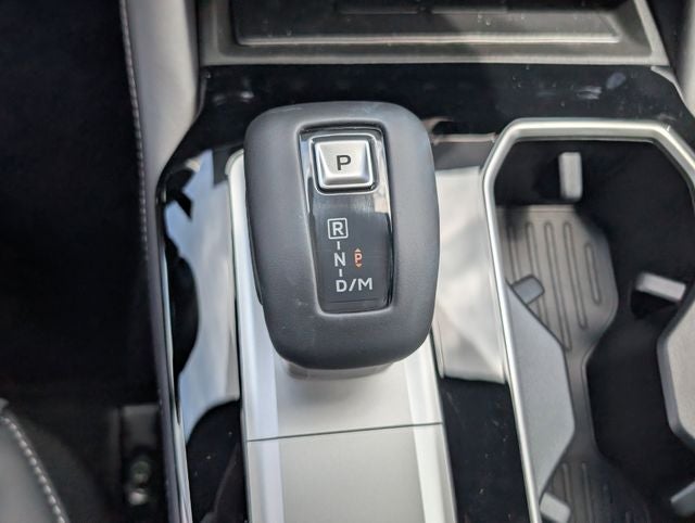 2026 Mitsubishi Outlander LE