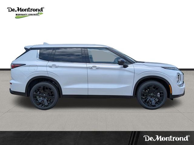 2026 Mitsubishi Outlander LE