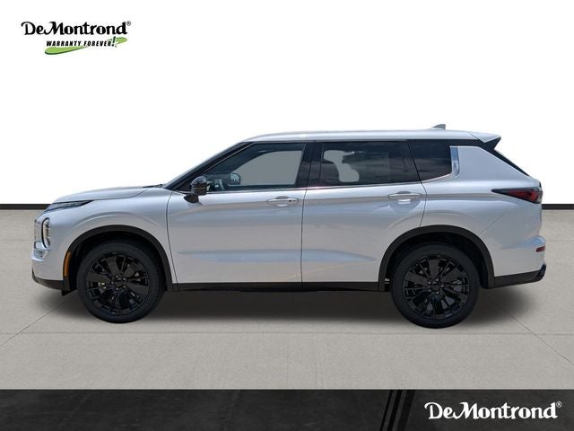 2026 Mitsubishi Outlander LE
