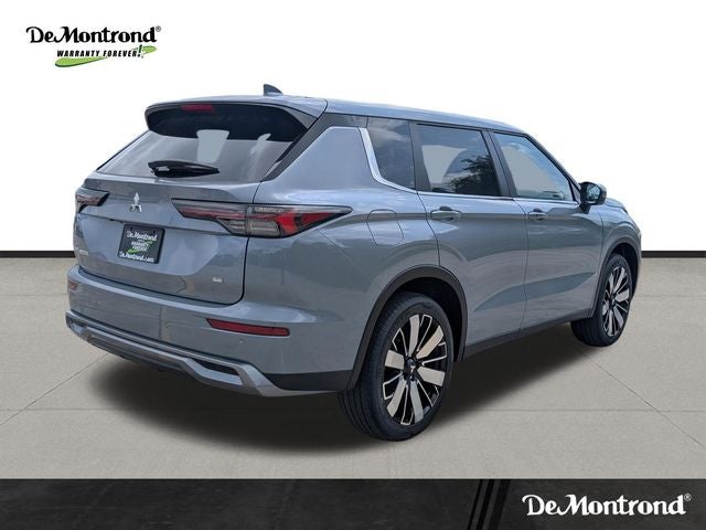 2026 Mitsubishi Outlander SE