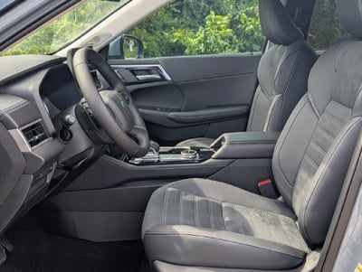 2026 Mitsubishi Outlander SE