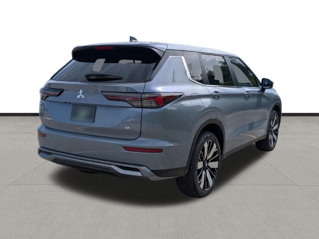 2026 Mitsubishi Outlander SE