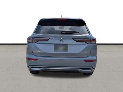 2026 Mitsubishi Outlander SE