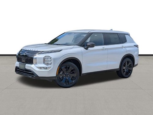 2026 Mitsubishi Outlander LE