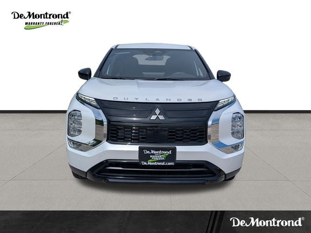 2026 Mitsubishi Outlander LE