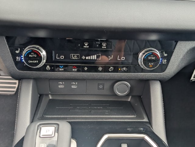 2026 Mitsubishi Outlander Black Edition