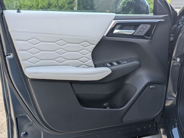 2026 Mitsubishi Outlander SEL