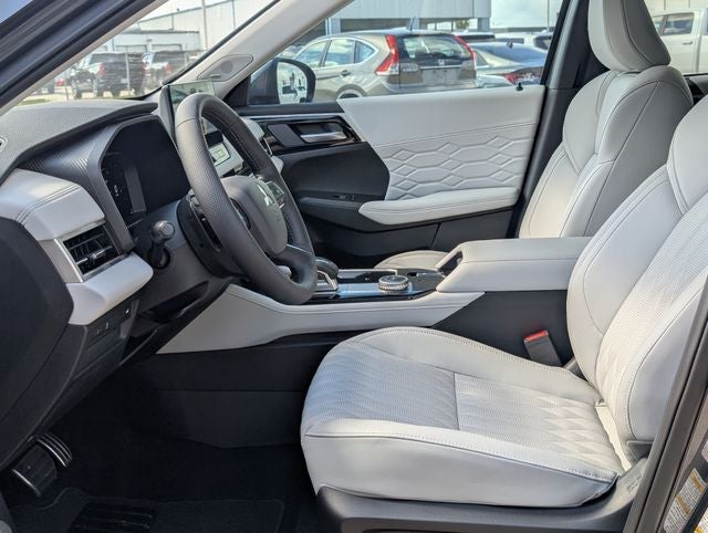 2026 Mitsubishi Outlander SEL