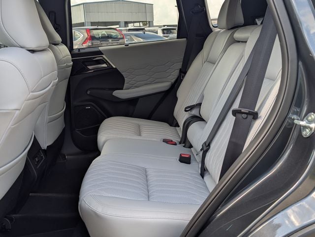2026 Mitsubishi Outlander SEL