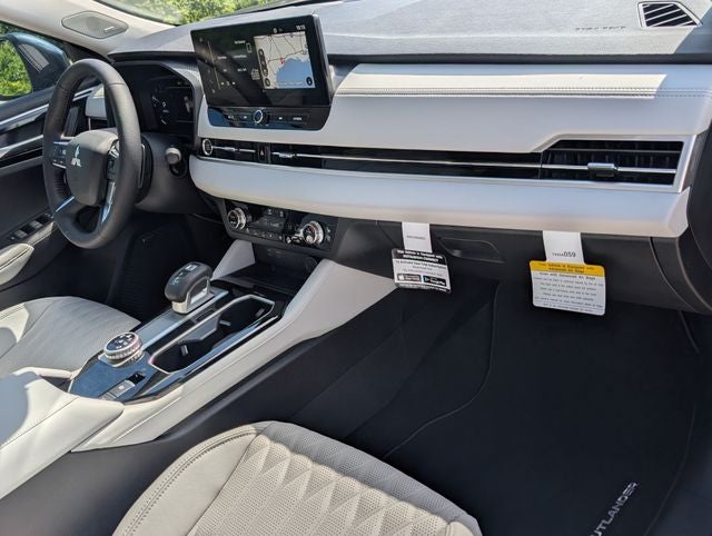 2026 Mitsubishi Outlander SEL
