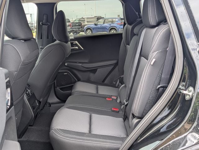 2026 Mitsubishi Outlander ES