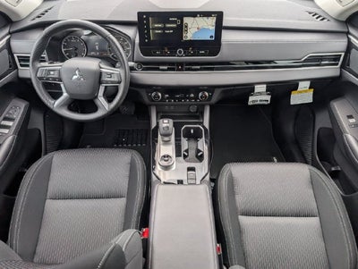 2026 Mitsubishi Outlander ES