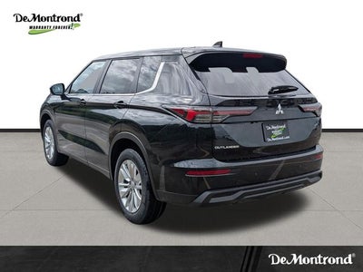 2026 Mitsubishi Outlander ES