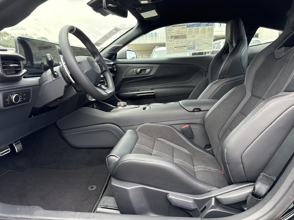 2026 Ford Mustang Dark Horse