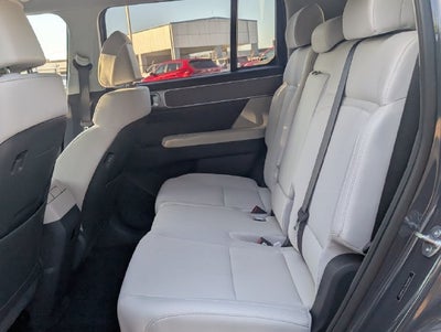 2027 Hyundai Santa Fe SE FWD
