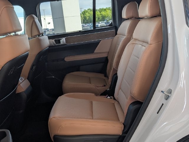 2027 Hyundai Santa Fe Limited FWD