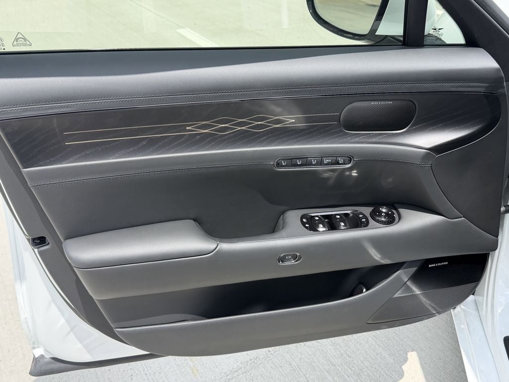 2026 Genesis G90 3.5T e-SC